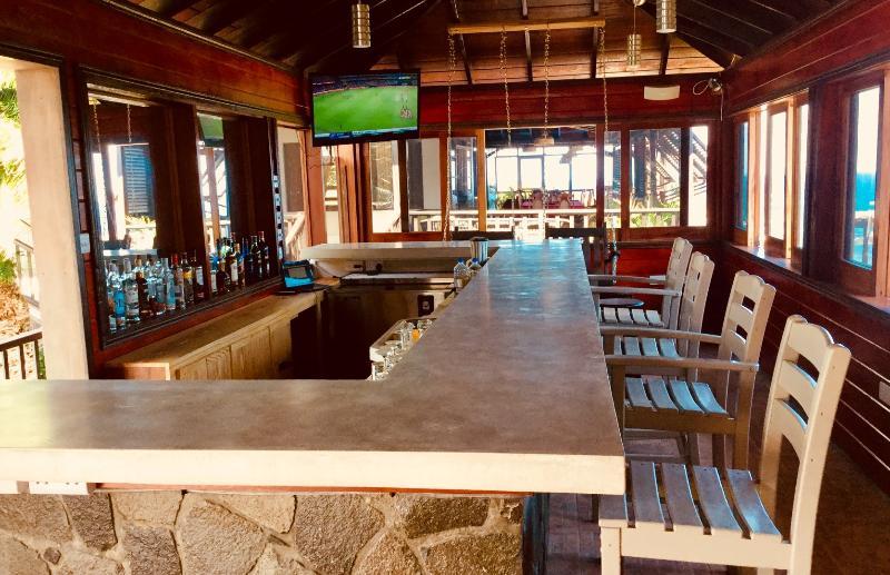Spring Hotel Bequia Port Elizabeth Экстерьер фото