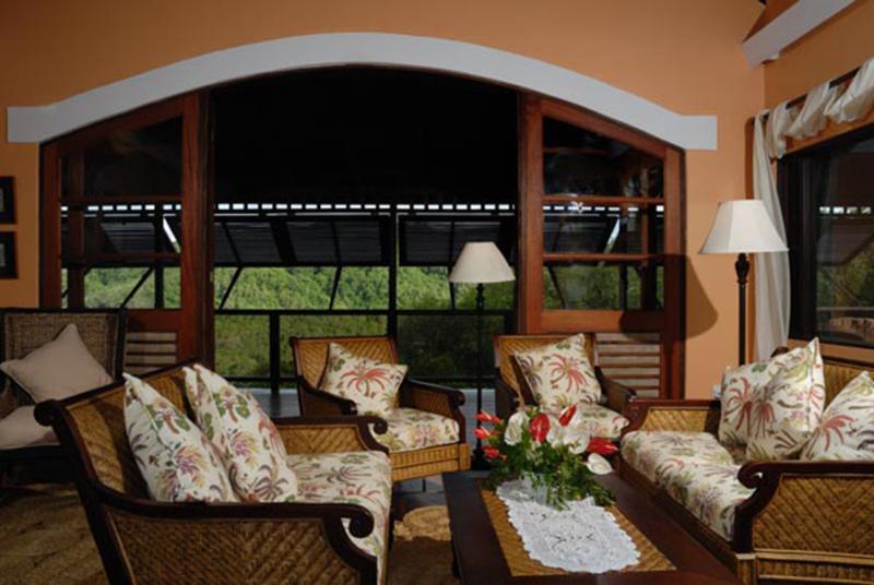 Spring Hotel Bequia Port Elizabeth Экстерьер фото