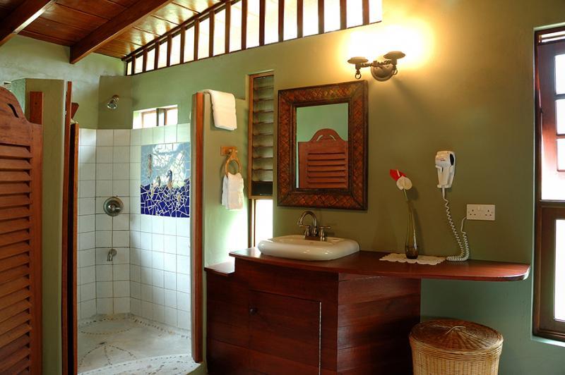 Spring Hotel Bequia Port Elizabeth Экстерьер фото