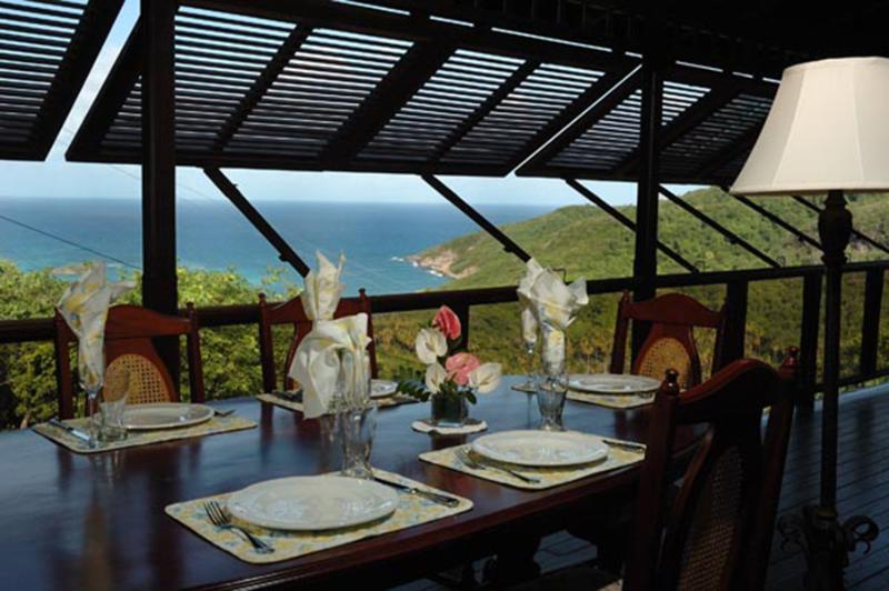 Spring Hotel Bequia Port Elizabeth Экстерьер фото